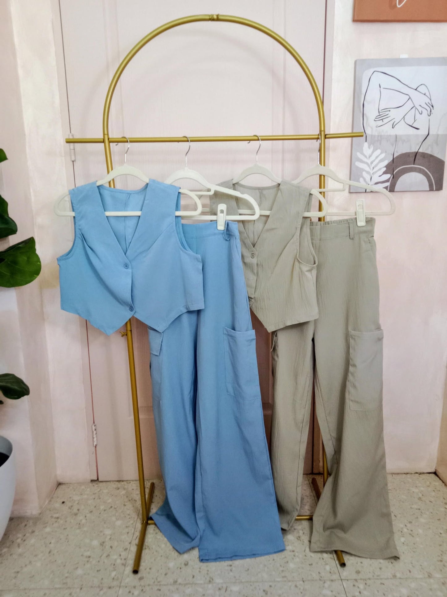 Chic Two-Piece Sleeveless Terno Set with Wide-Leg Pants