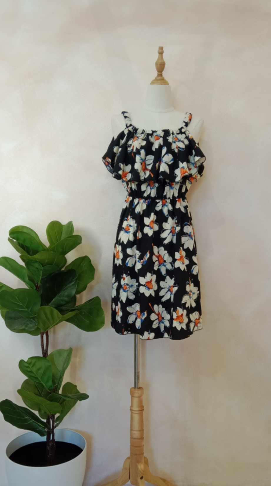 Floral Ruffle Strap Dress – Black Sleeveless Summer Dress