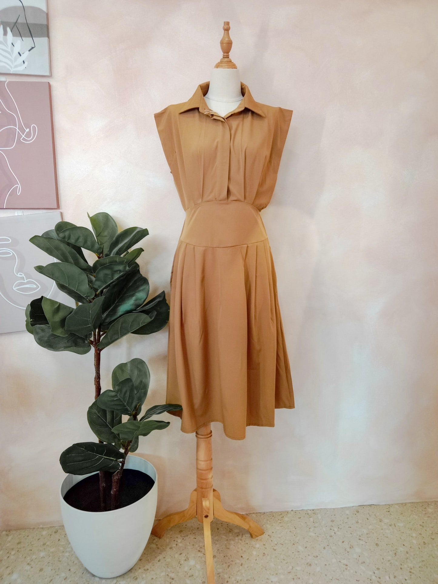 Sleeveless Collared Midi Dress