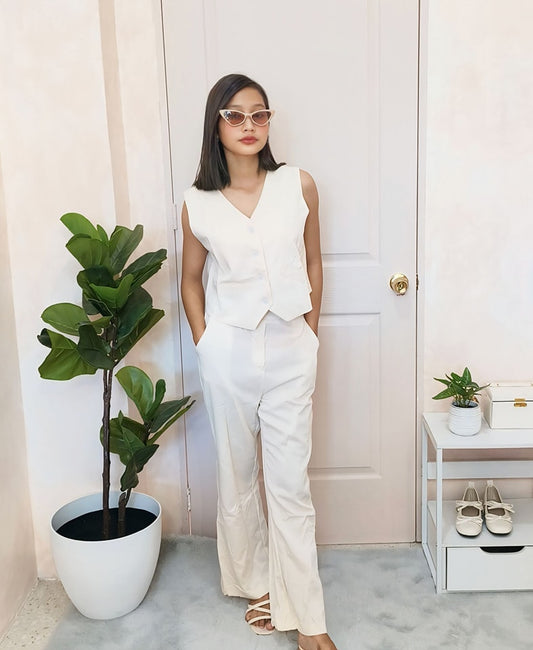 Chic Sleeveless Vest and Wide-Leg Pants Set for Women