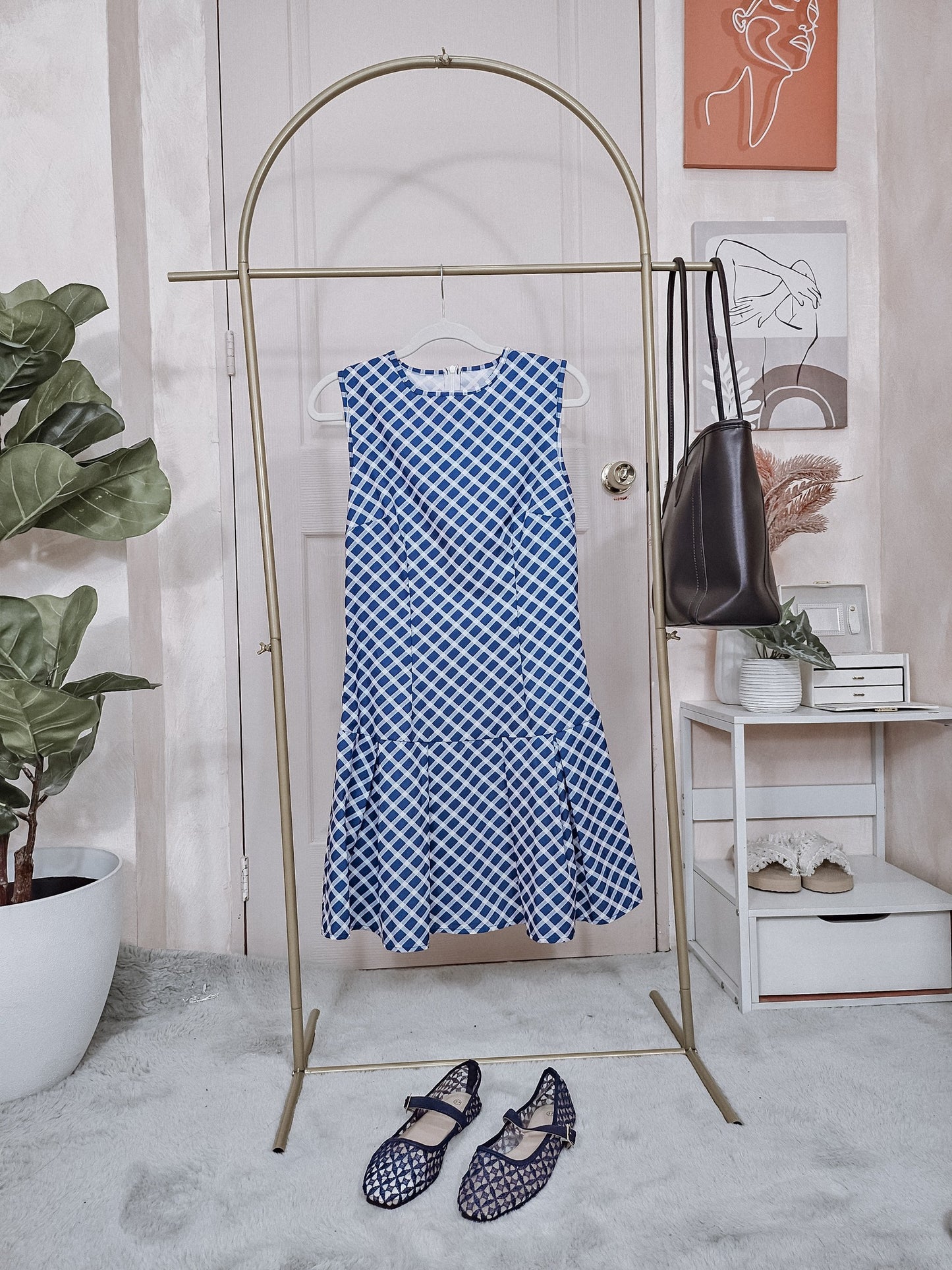Sleeveless Blue Checkered Dress – Flared Hem Casual Day Dress