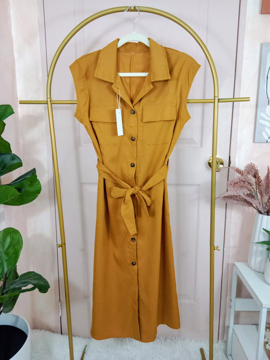 Women's Sleeveless Collared Button Down Midi Dress