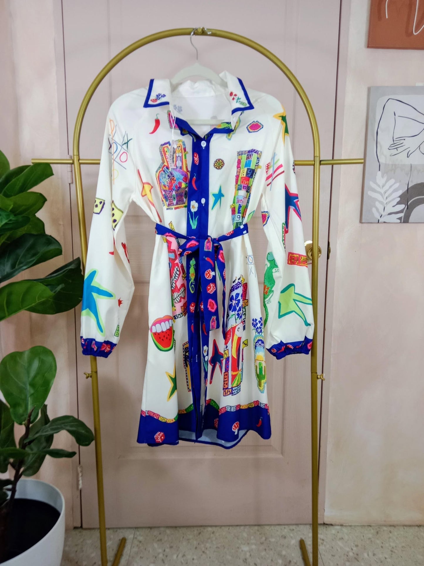 Graphic Print Belted Shirt Dress