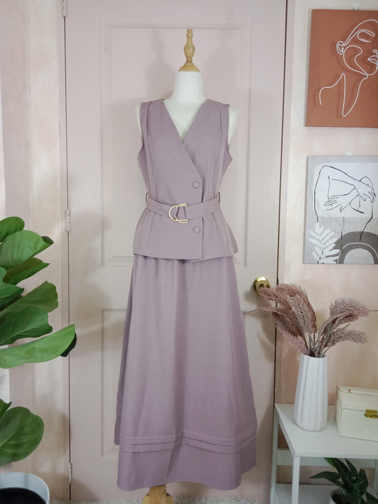 Sleeveless Belted Vest and Maxi Skirt