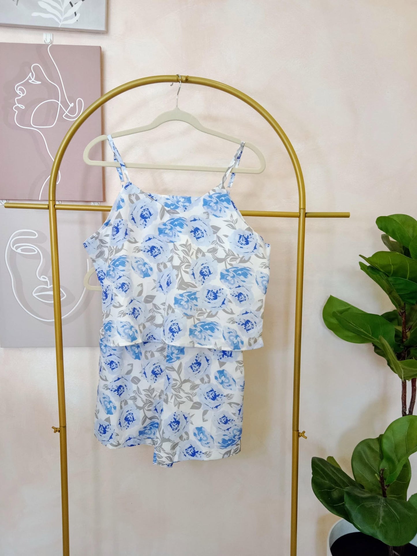 Chic Three-Piece Floral Set with Blazer