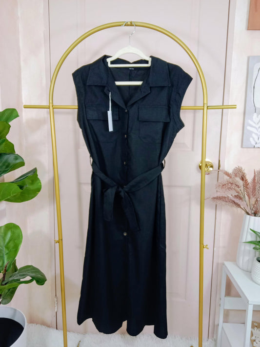 Women's Sleeveless Collared Button Down Midi Dress