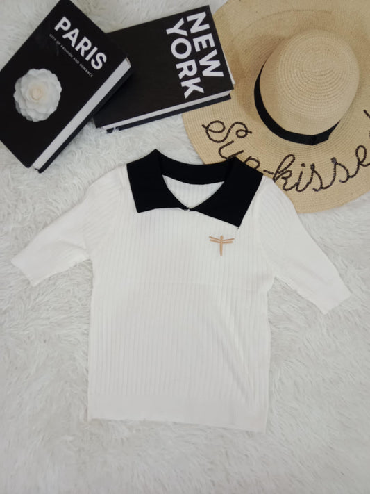 Two-Tone Knit Top with Contrast Collar and Dragonfly Accent